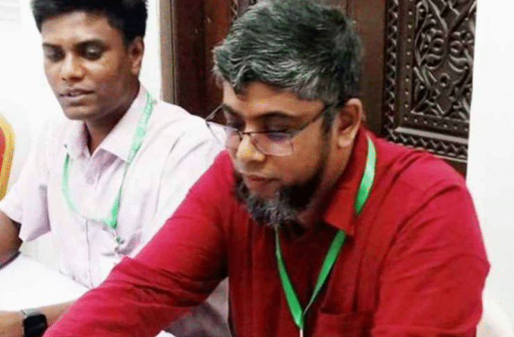 পোলিং অফিসার