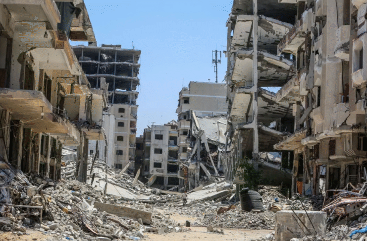 গাজায় ব্যাপক বোমাবর্ষণ