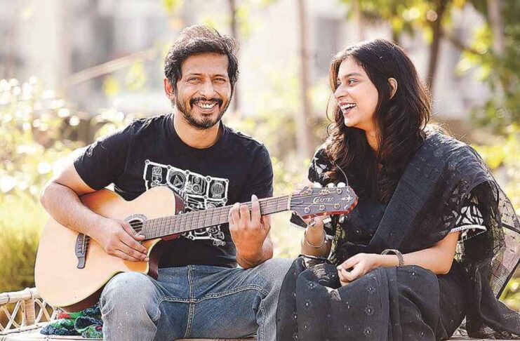 অর্ণবের পাশে স্ত্রী সুনিধি